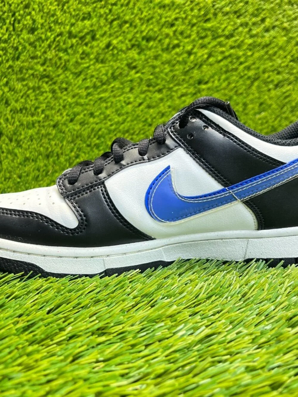 Nike Dunk Low Next Nature Boys Size 6Y White‎ Black Blue Athletic Shoes Sneakers